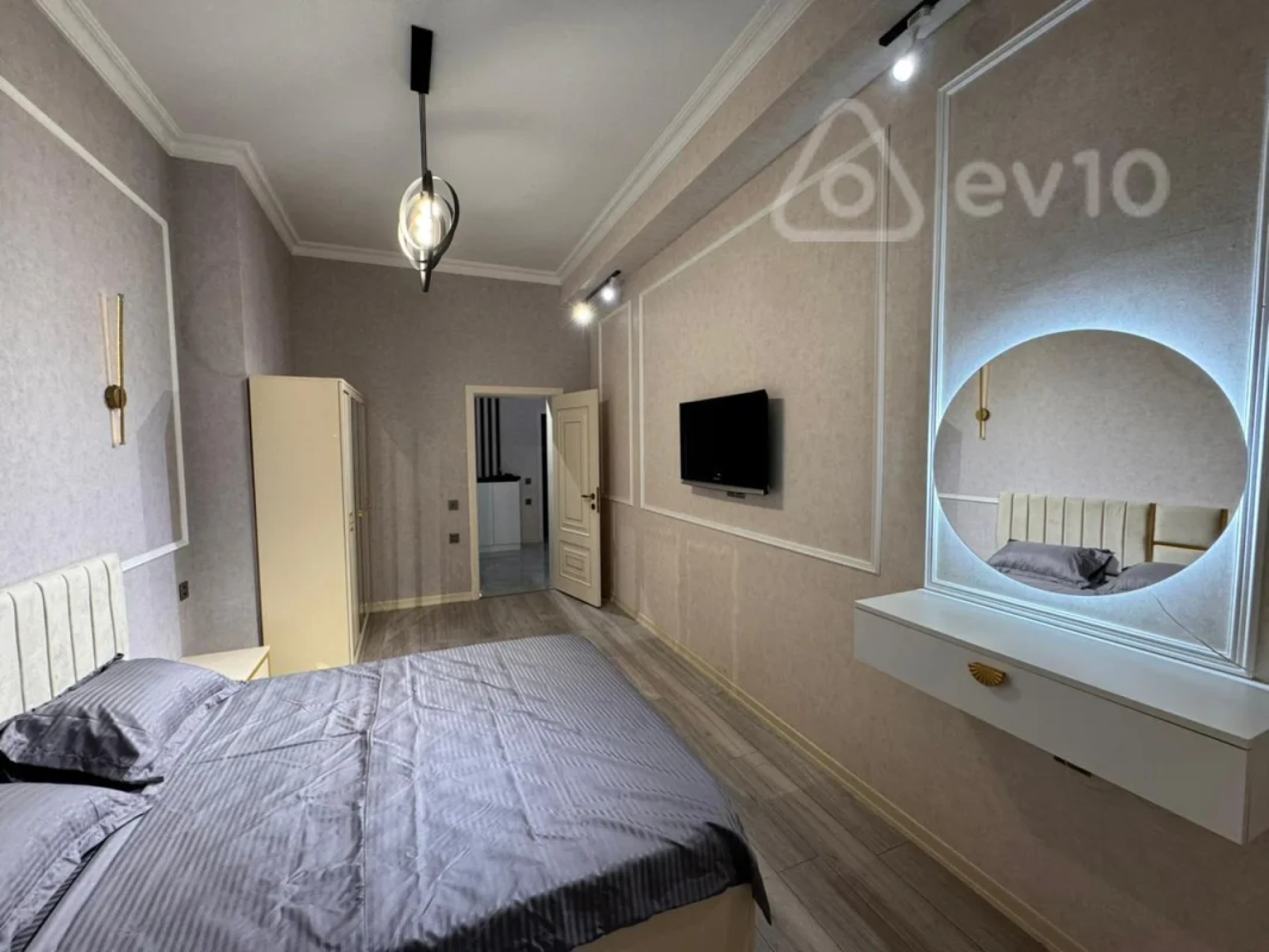 Kirayə verilir 2 otaqlı yeni tikili 65 m²