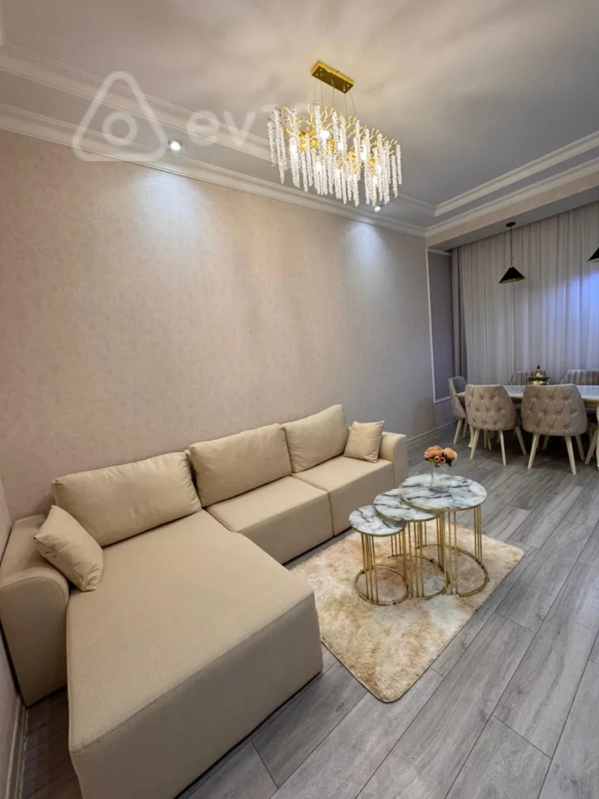 Kirayə verilir 2 otaqlı yeni tikili 65 m²