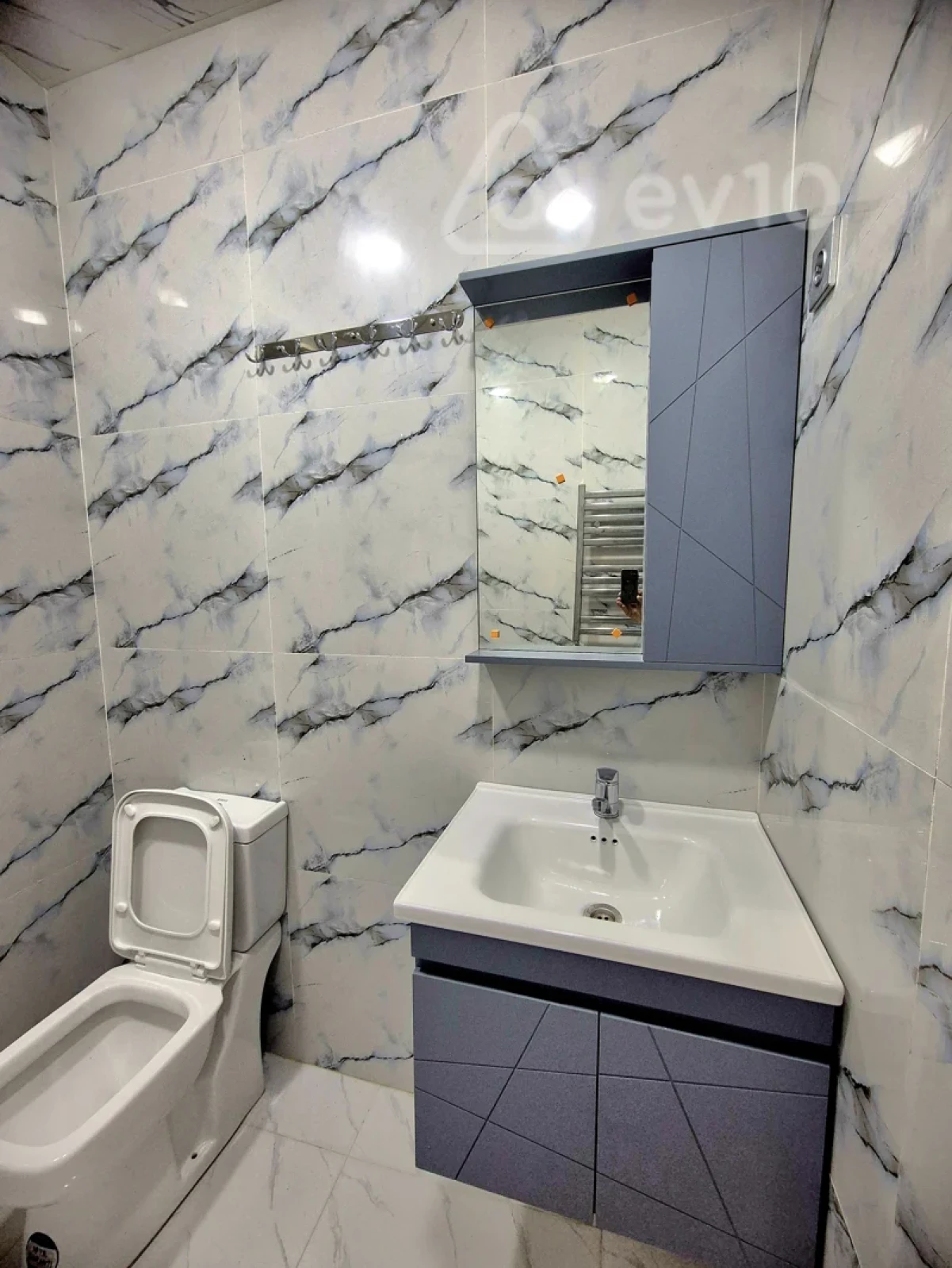 Satılır 4 otaqlı həyət evi 115 m²