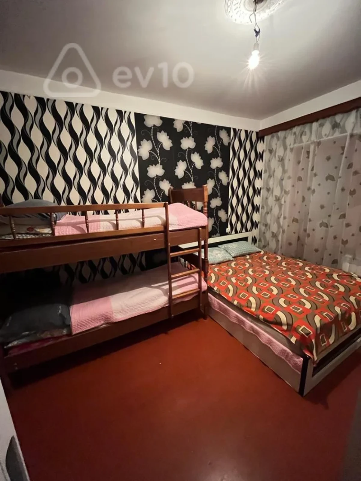 Satılır 3 otaqlı köhnə tikili 65 m²