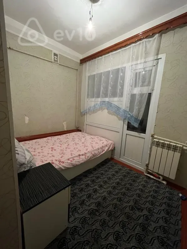 Satılır 3 otaqlı köhnə tikili 65 m²