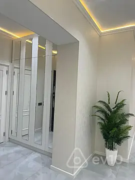 Kirayə verilir 3 otaqlı yeni tikili 150 m²