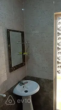 Kirayə verilir 2 otaqlı həyət evi 55 m²