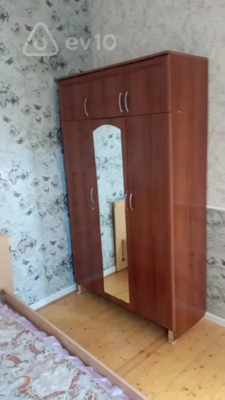 Kirayə verilir 2 otaqlı həyət evi 55 m²