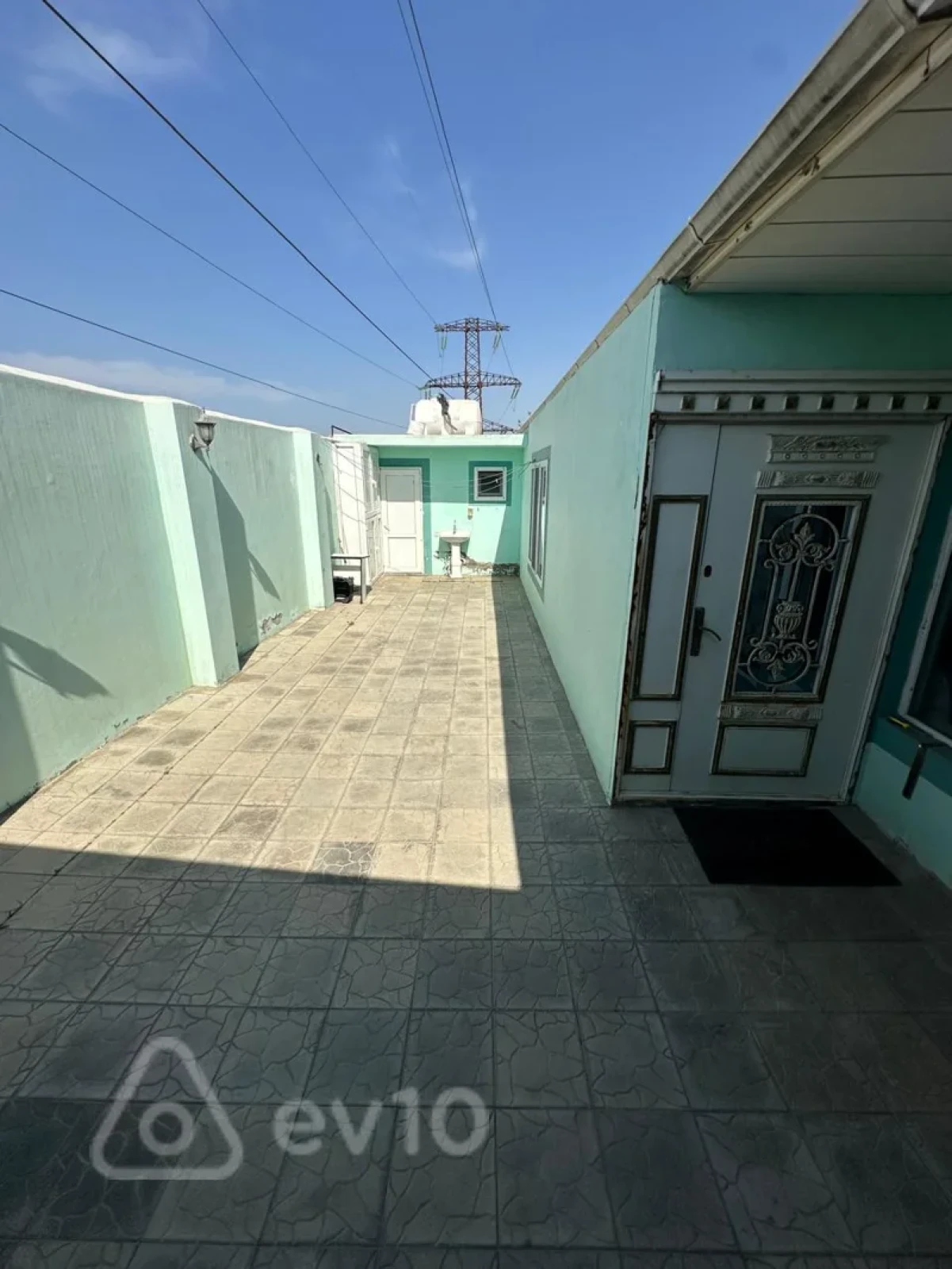 Kirayə verilir 2 otaqlı həyət evi 75 m²