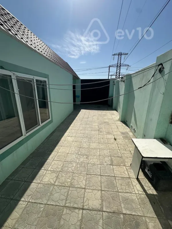 Kirayə verilir 2 otaqlı həyət evi 75 m²