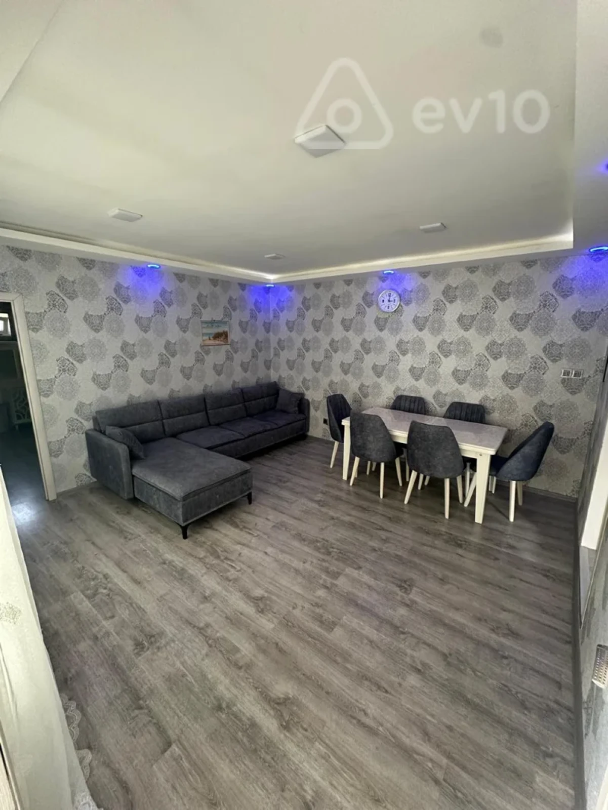 Kirayə verilir 2 otaqlı həyət evi 75 m²