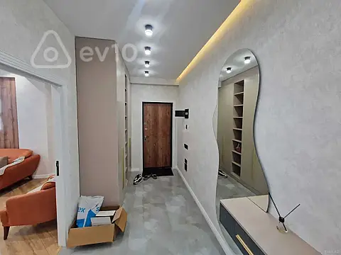 Kirayə verilir 2 otaqlı yeni tikili 65 m²