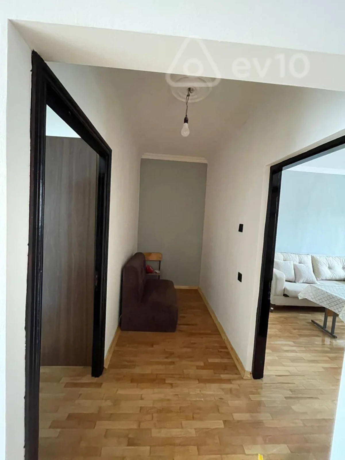 Kirayə verilir 2 otaqlı yeni tikili 70 m²