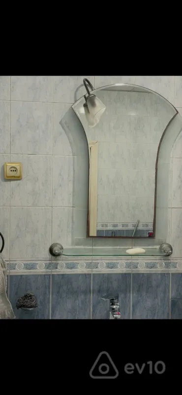 Kirayə verilir 2 otaqlı yeni tikili 70 m²