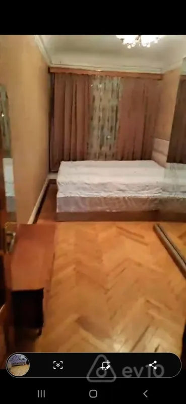 Kirayə verilir 2 otaqlı köhnə tikili 45 m²