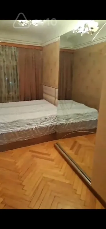 Kirayə verilir 2 otaqlı köhnə tikili 45 m²