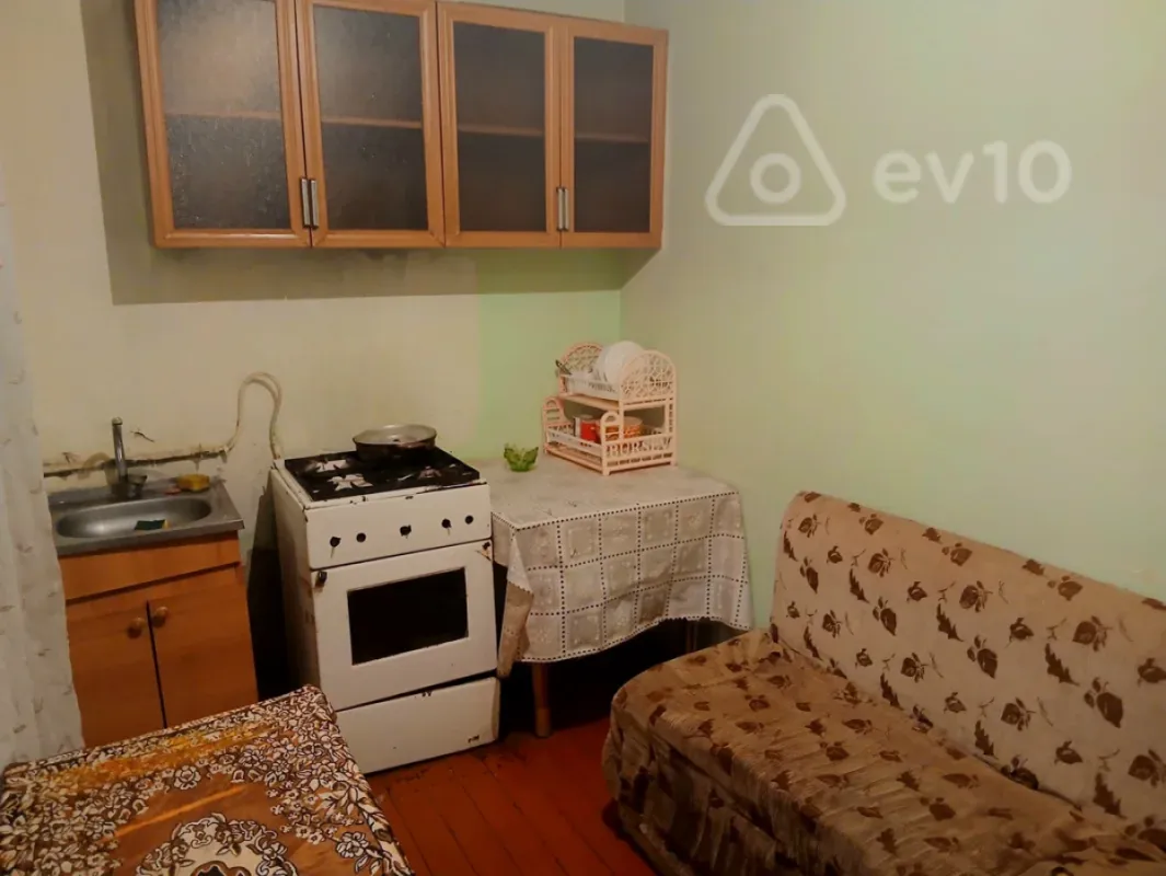 Kirayə verilir 1 otaqlı həyət evi 20 m²