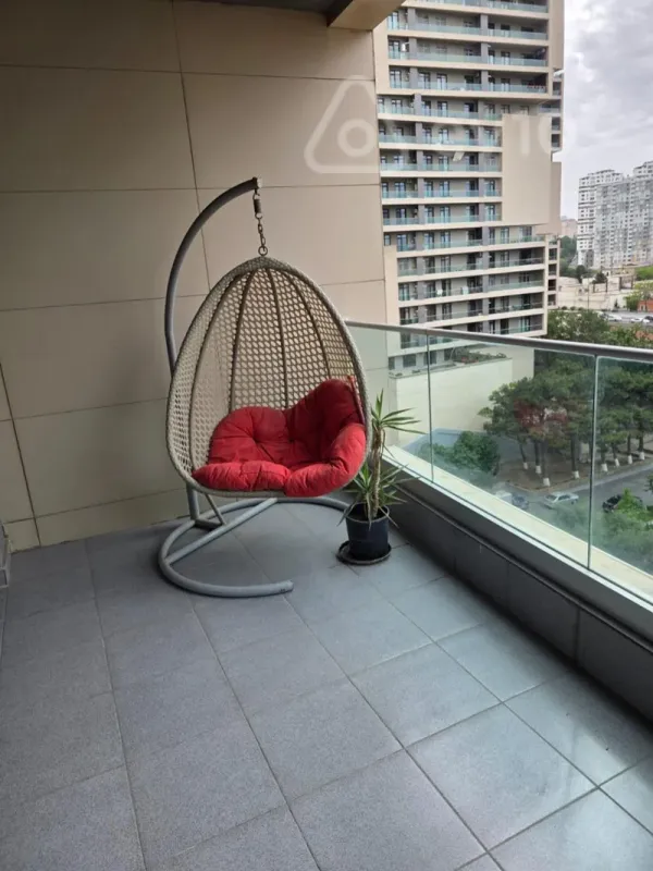 Kirayə verilir 3 otaqlı yeni tikili 143 m²