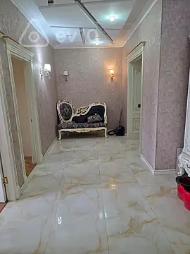 Kirayə verilir 3 otaqlı yeni tikili 143 m²