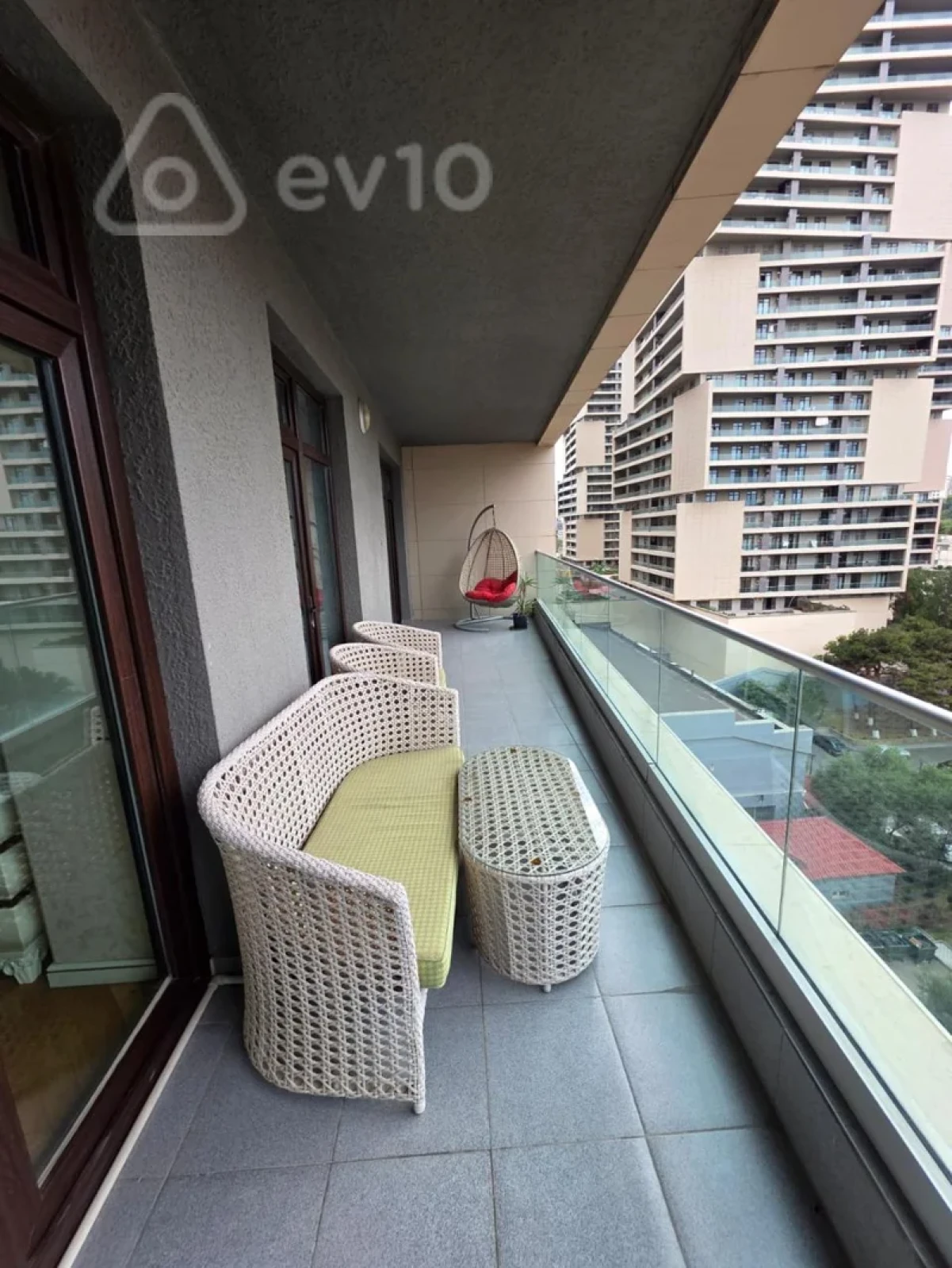 Kirayə verilir 3 otaqlı yeni tikili 143 m²