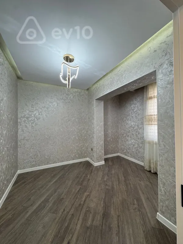 Kirayə verilir 3 otaqlı köhnə tikili 100 m²