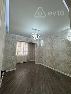 Kirayə verilir 3 otaqlı köhnə tikili 100 m²