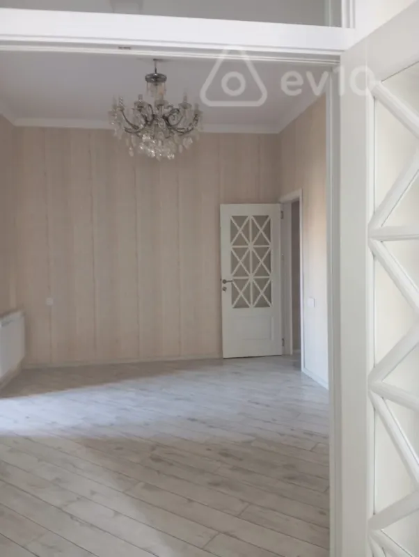 Kirayə verilir 2 otaqlı köhnə tikili 46 m²