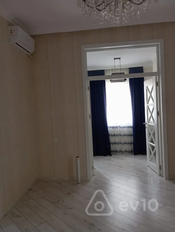 Kirayə verilir 2 otaqlı köhnə tikili 46 m²