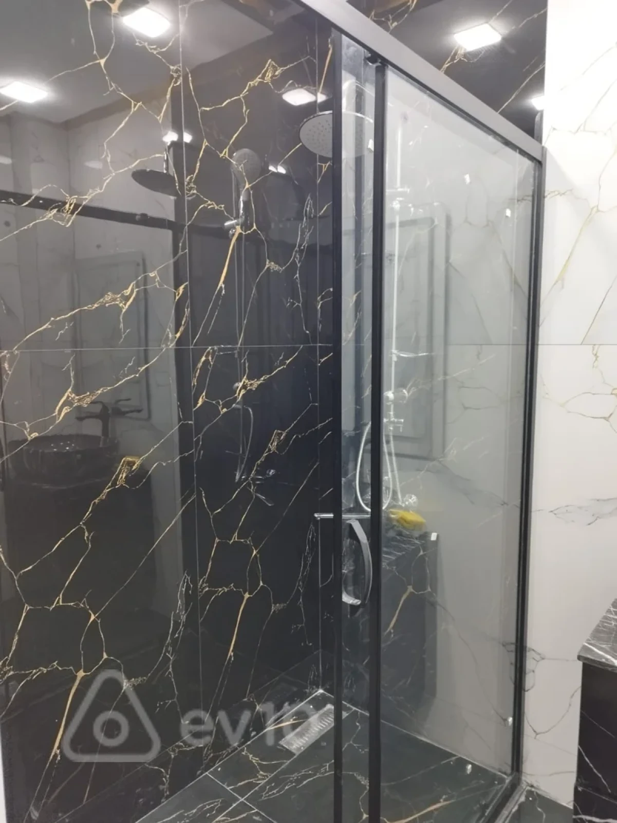 Kirayə verilir 3 otaqlı yeni tikili 110 m²