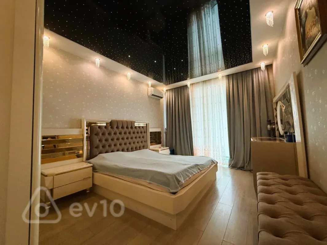 Kirayə verilir 2 otaqlı yeni tikili 100 m²