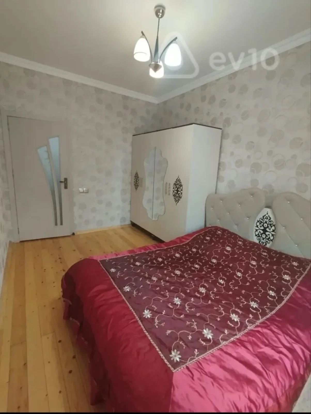 Kirayə verilir 2 otaqlı həyət evi 57 m²