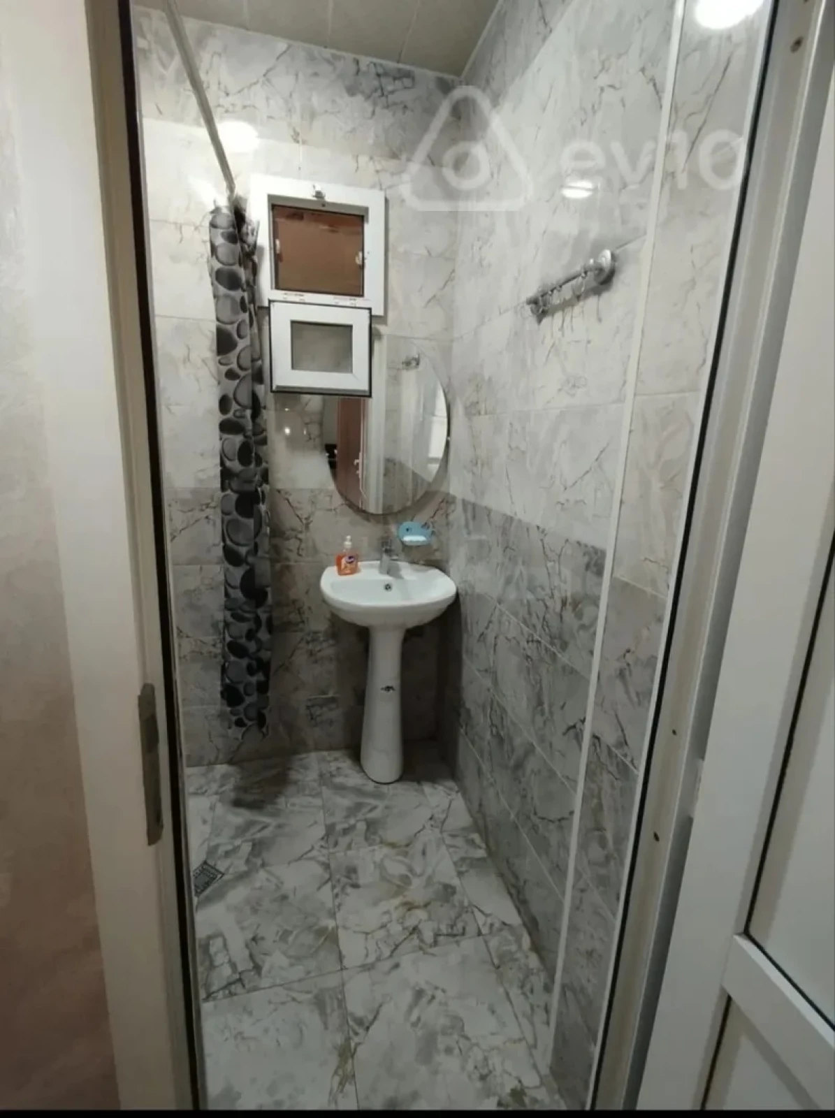 Kirayə verilir 2 otaqlı həyət evi 55 m²