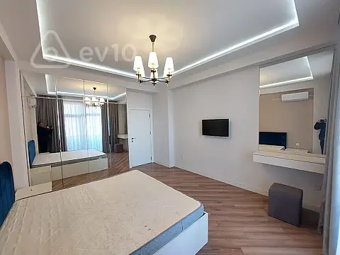 Satılır 3 otaqlı yeni tikili 100 m²