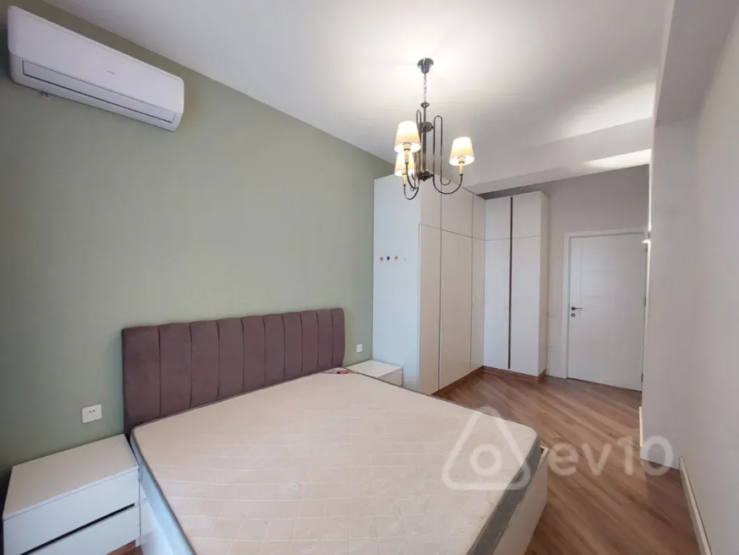 Satılır 3 otaqlı yeni tikili 100 m²