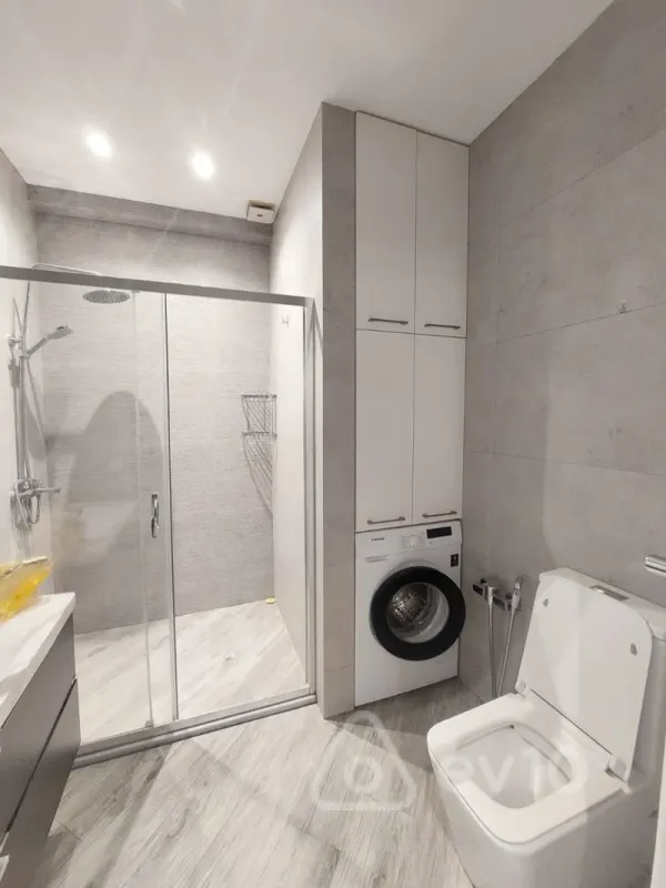 Satılır 3 otaqlı yeni tikili 100 m²