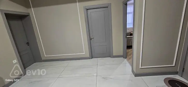 Satılır 2 otaqlı yeni tikili 85 m²