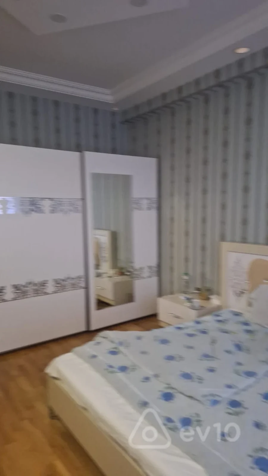 Satılır 3 otaqlı yeni tikili 1110 m²