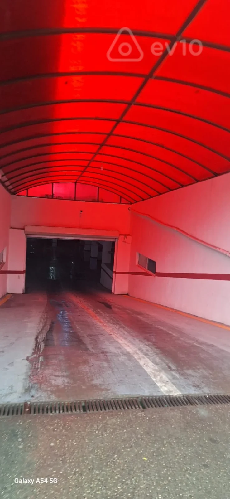 Satılır 3 otaqlı yeni tikili 1110 m²