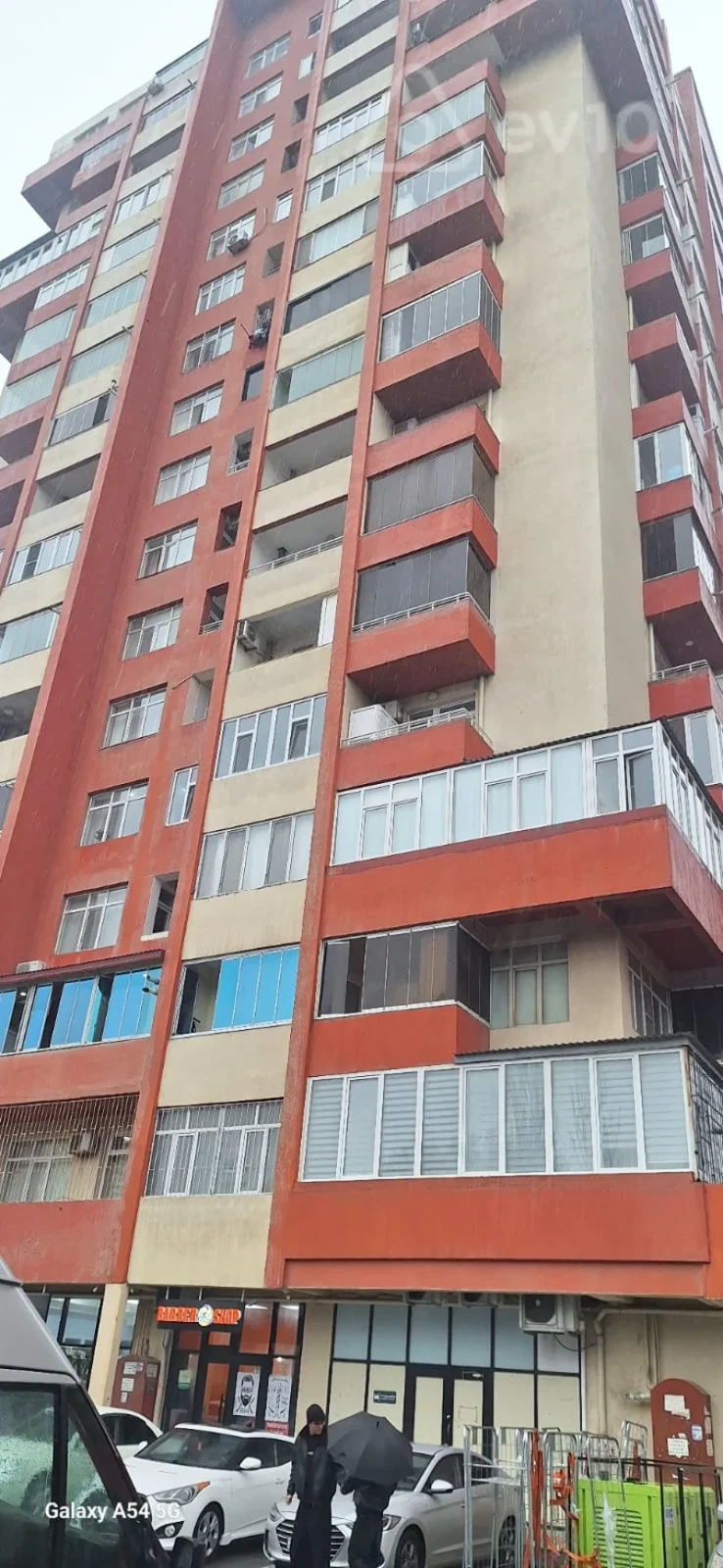Satılır 3 otaqlı yeni tikili 1110 m²