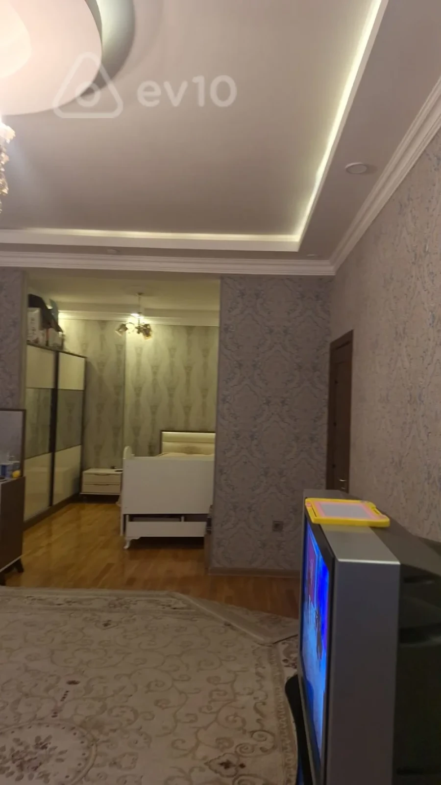 Satılır 3 otaqlı yeni tikili 1110 m²