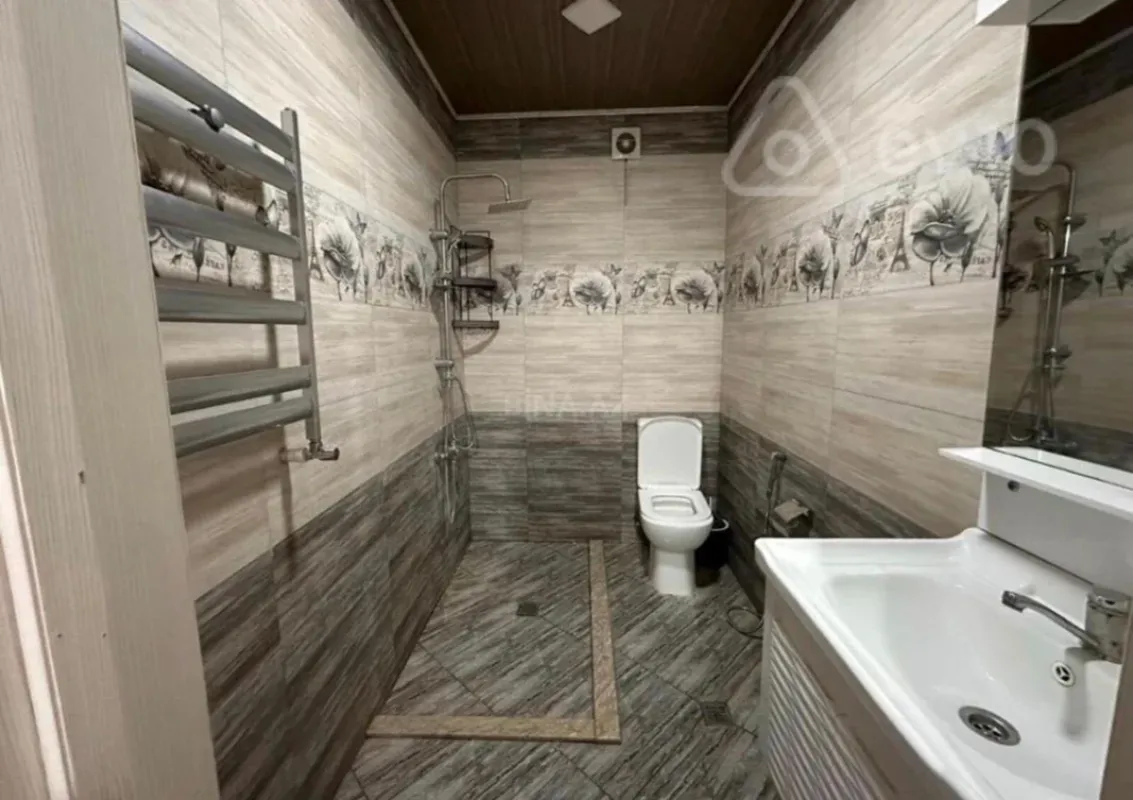 Kirayə verilir 2 otaqlı yeni tikili 65 m²