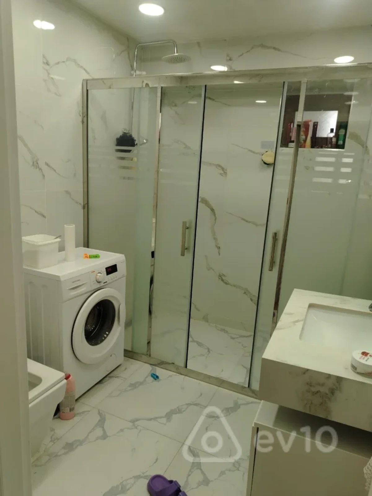 Satılır 2 otaqlı köhnə tikili 70 m²