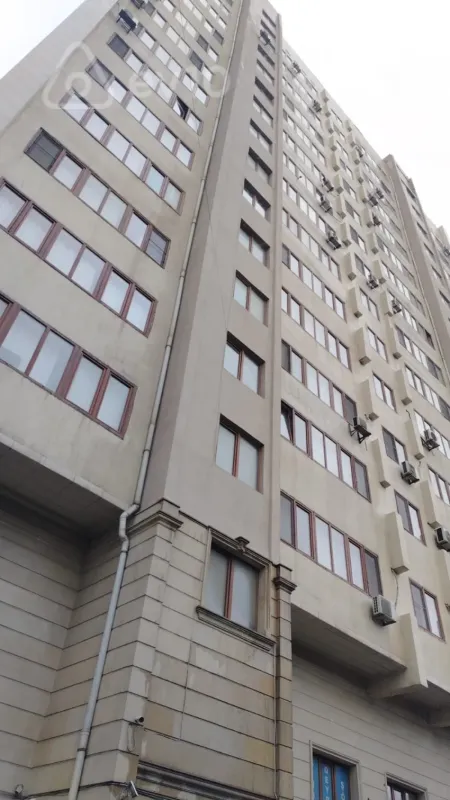 Satılır 2 otaqlı köhnə tikili 70 m²