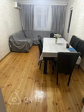 Satılır 5 otaqlı köhnə tikili 105 m²