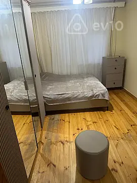 Satılır 5 otaqlı köhnə tikili 105 m²