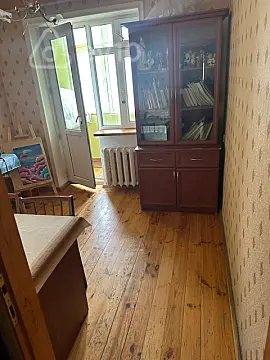 Satılır 5 otaqlı köhnə tikili 105 m²