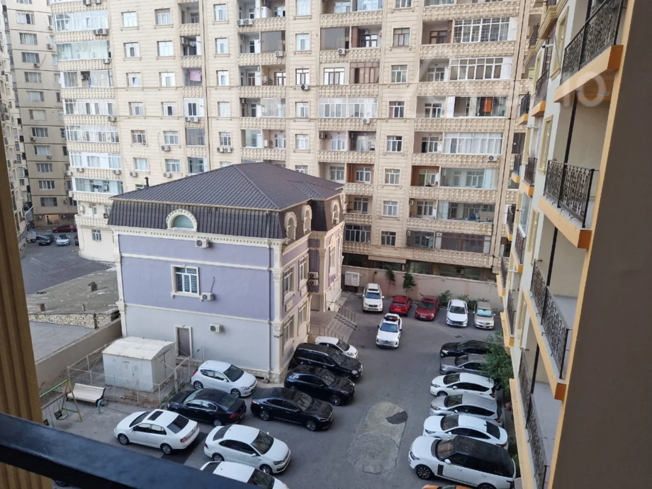 Kirayə verilir 2 otaqlı yeni tikili 70 m²