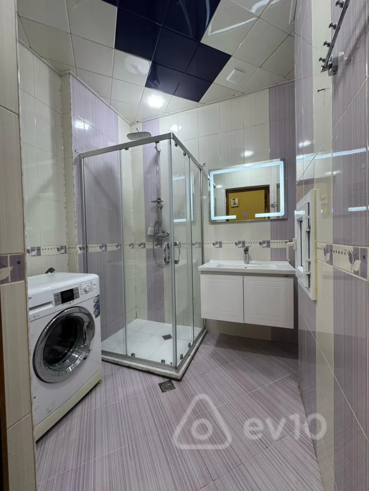 Kirayə verilir 2 otaqlı yeni tikili 100 m²