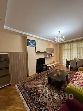 Kirayə verilir 2 otaqlı yeni tikili 100 m²