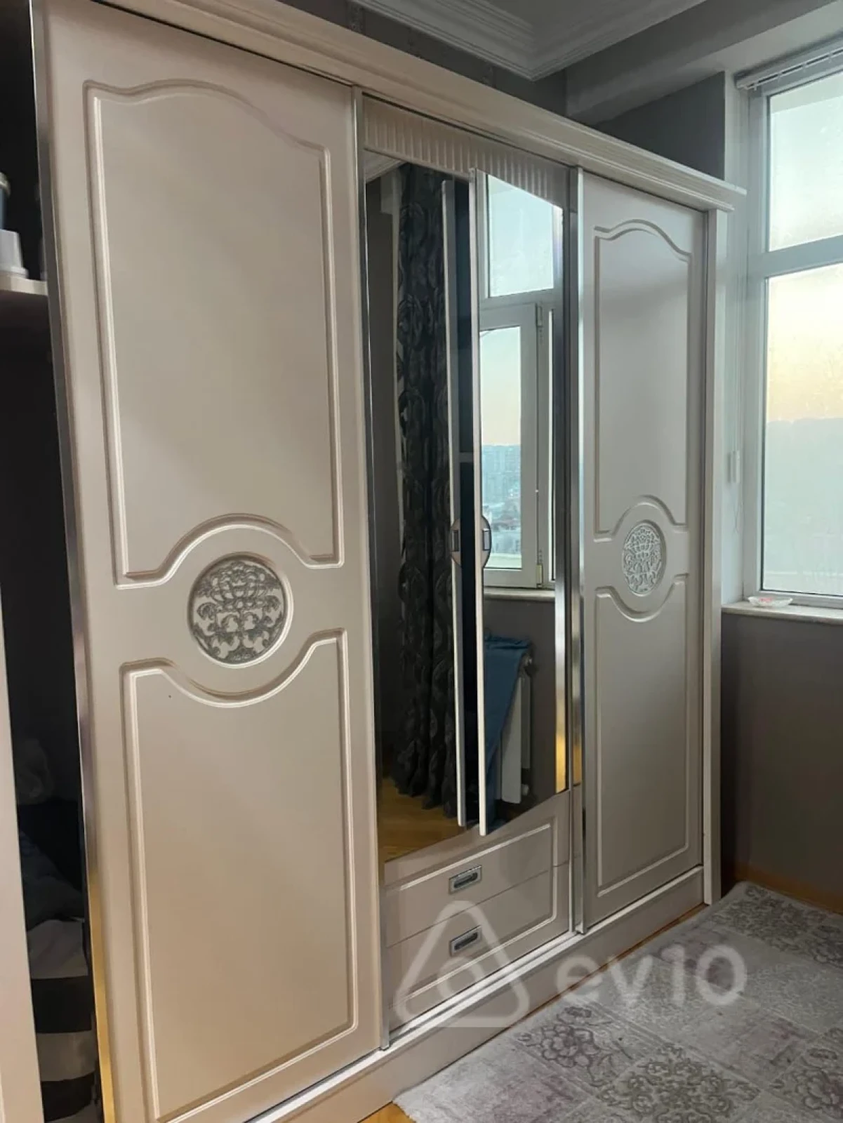 Kirayə verilir 3 otaqlı yeni tikili 90 m²