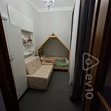 Kirayə verilir 2 otaqlı köhnə tikili 50 m²