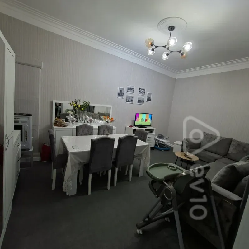 Kirayə verilir 2 otaqlı köhnə tikili 50 m²