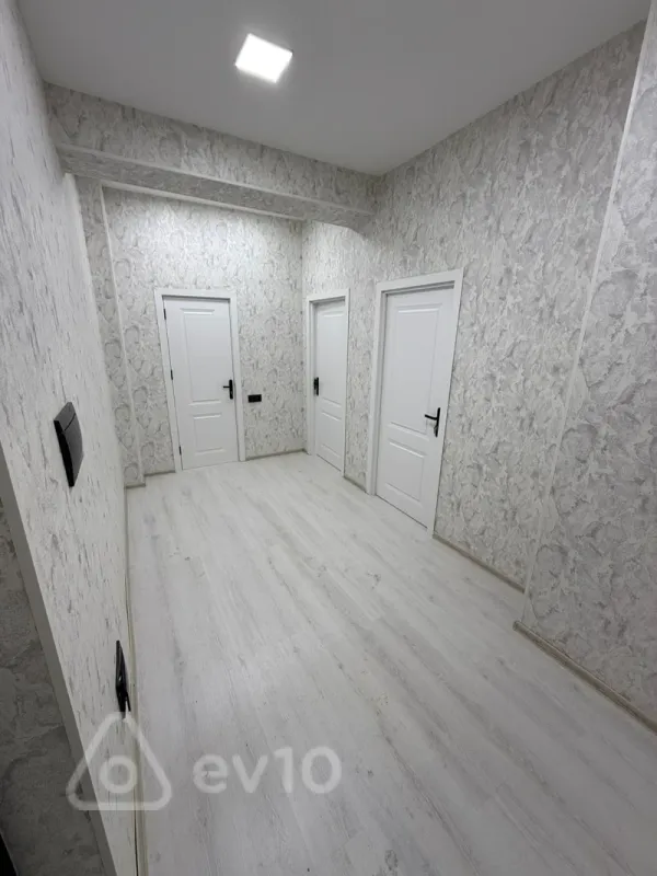 Satılır 2 otaqlı yeni tikili 70 m²