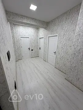 Satılır 2 otaqlı yeni tikili 70 m²